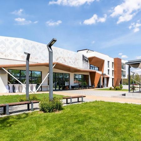 Hotel Dijana Пирот Екстериор снимка