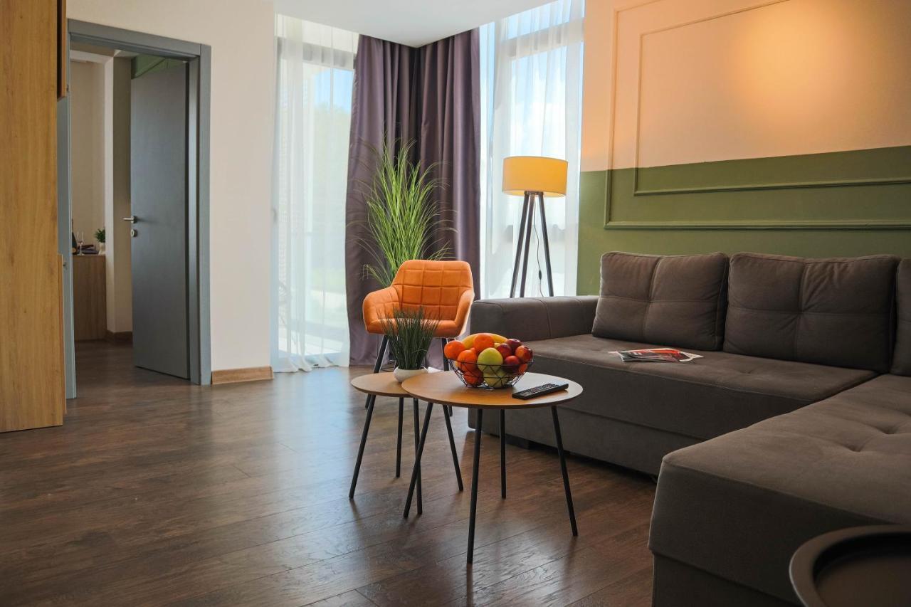 Hotel Dijana Пирот Екстериор снимка