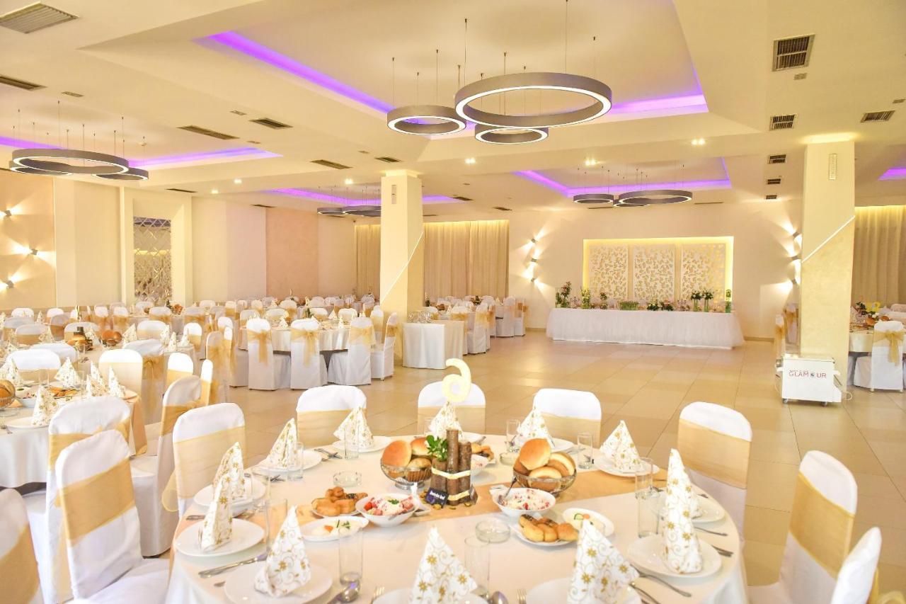 Hotel Dijana Пирот Екстериор снимка